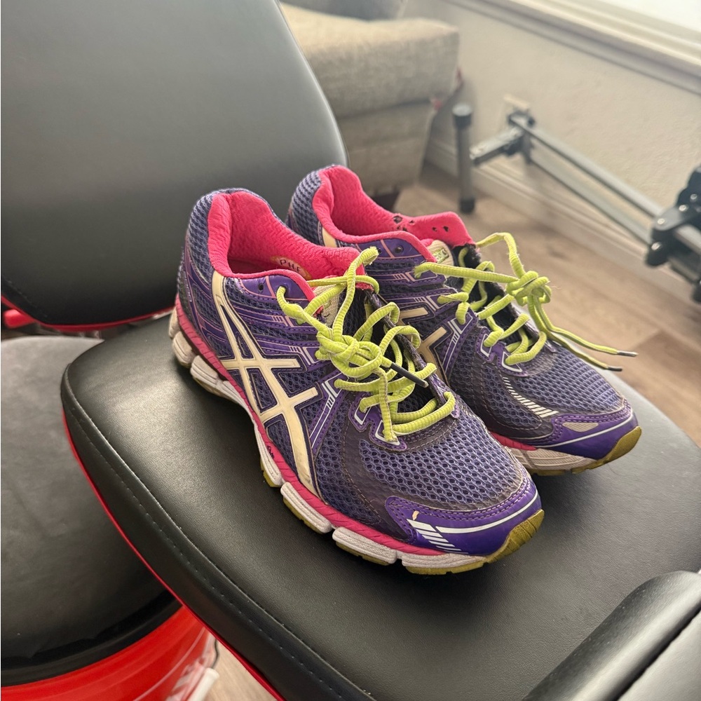 ASICS size 8 women